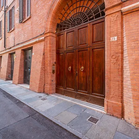 Casa Emilia - Heart Of Modena, Parking Pass * Modène